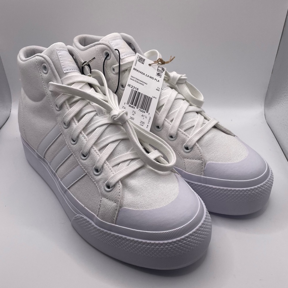 NWT Women’s adidas Bravada 2.0 Mid Platform Sneakers